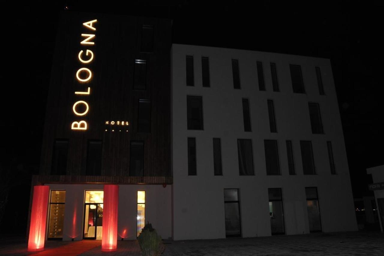 Hotel Bologna Avlonya Dış mekan fotoğraf