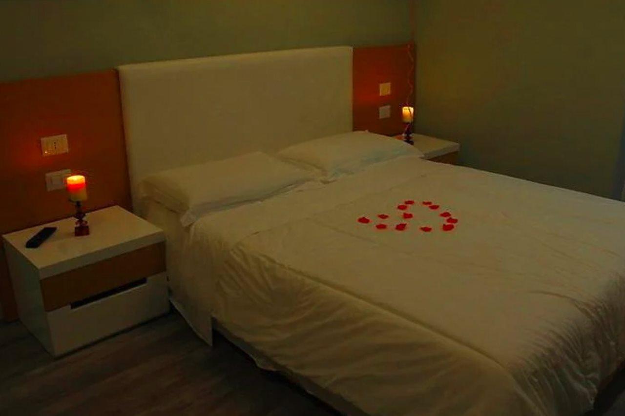 Hotel Bologna Avlonya Dış mekan fotoğraf