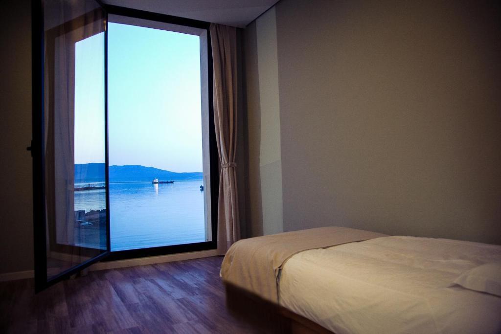 Hotel Bologna Avlonya Dış mekan fotoğraf